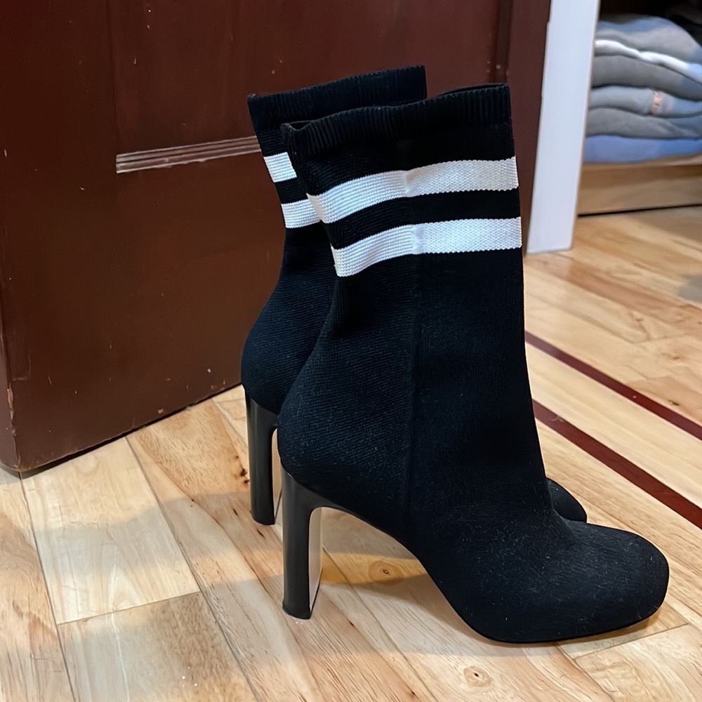 Rag & bone stretch knit booties 37.5 boots - Picture 3 of 8